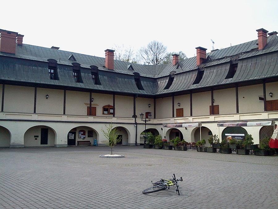 Zamek w Kończycach nieco przypomina ten z Suchej