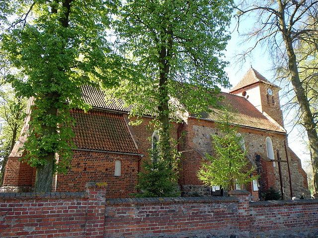 Gostkowo – kościół p.w. Wniebowzięcia Najświętszej Maryi Panny