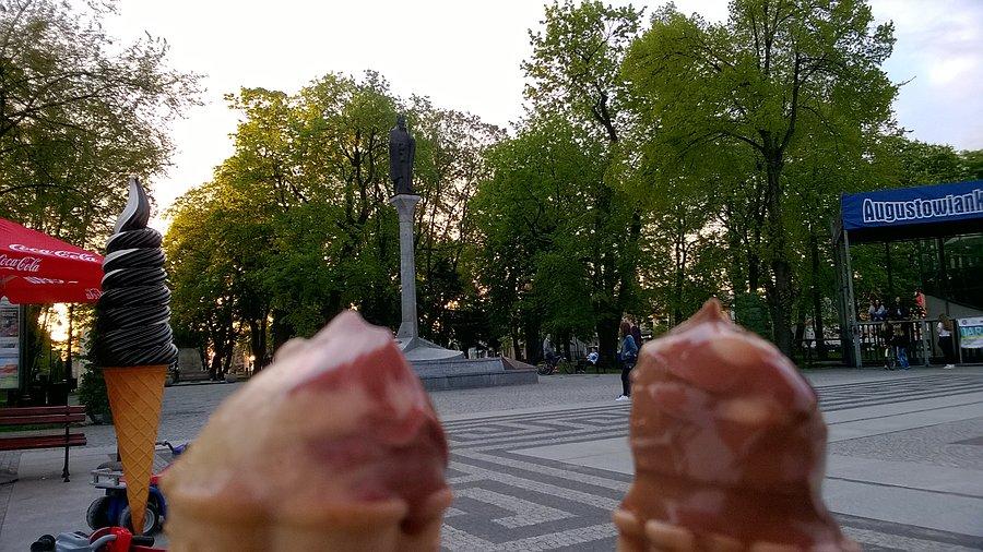 Zamiast tradycyjnego snickersa z Zygmuntem - świderki