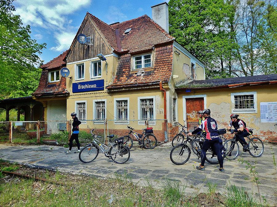 Biały Dwór - Podzamcze. Szlak Bursztynowy. Na trasie - Brachlewo
