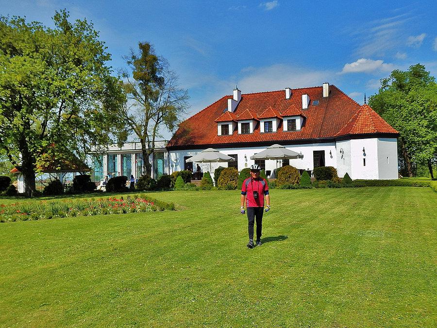 Biały Dwór - Podzamcze. Szlak Bursztynowy. Podzamcze