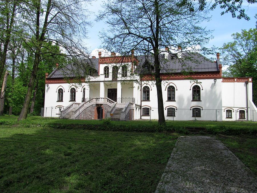 Pałac z jeszcze jednej strony - Ujazd