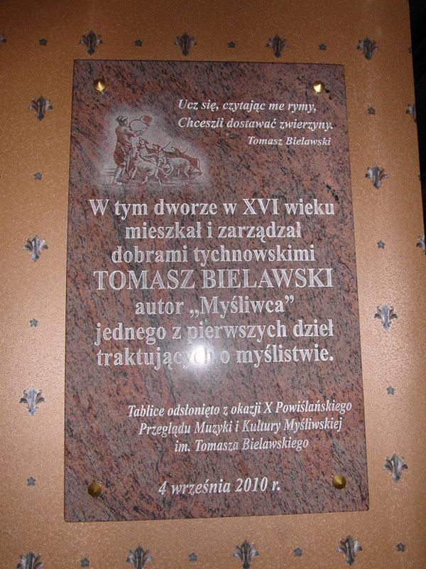 Tablica pamiątkowa- Biały Dworek- Podzamcze