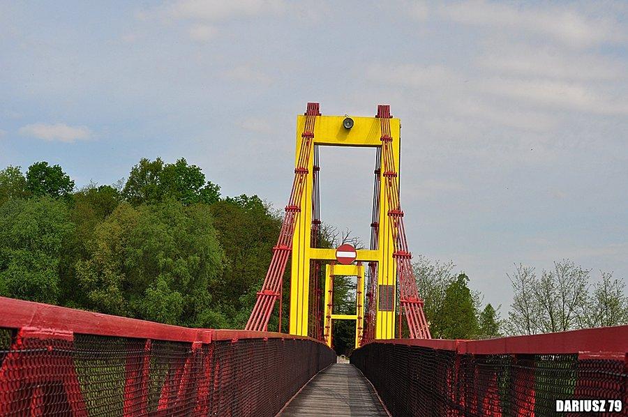 Mikulszowice - Kładka na rzece raba