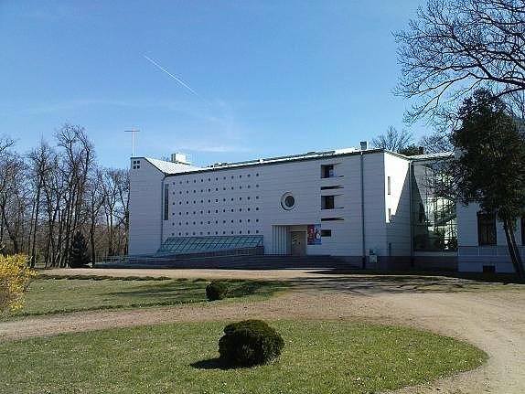 Kaplica Sanktuarium Matki Bożej Jazłowieckiej. Autorem jest architekt Konrad Kuczy-Kuczyński, efekt jego pracy oceniam bardzo wysoko