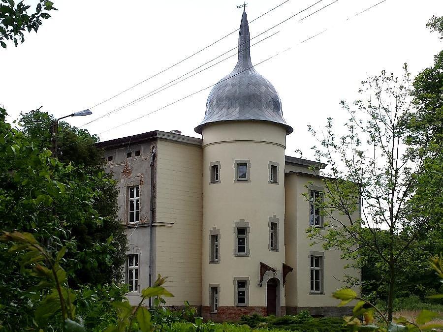 Neorenesansowy pałac z 1859 r w Krąpielu