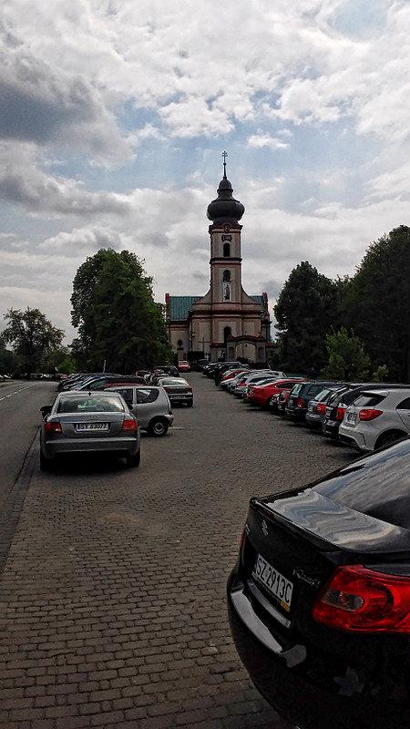 W Dębińsku kościół pęka w szwach