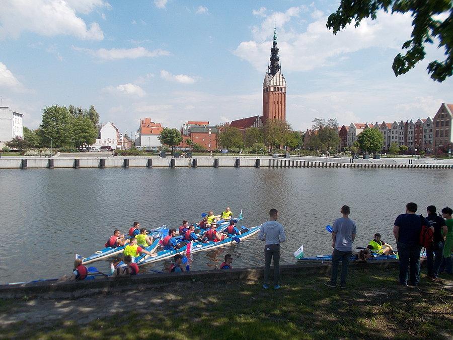 Kto pierwszy kajakiem do Katedry?