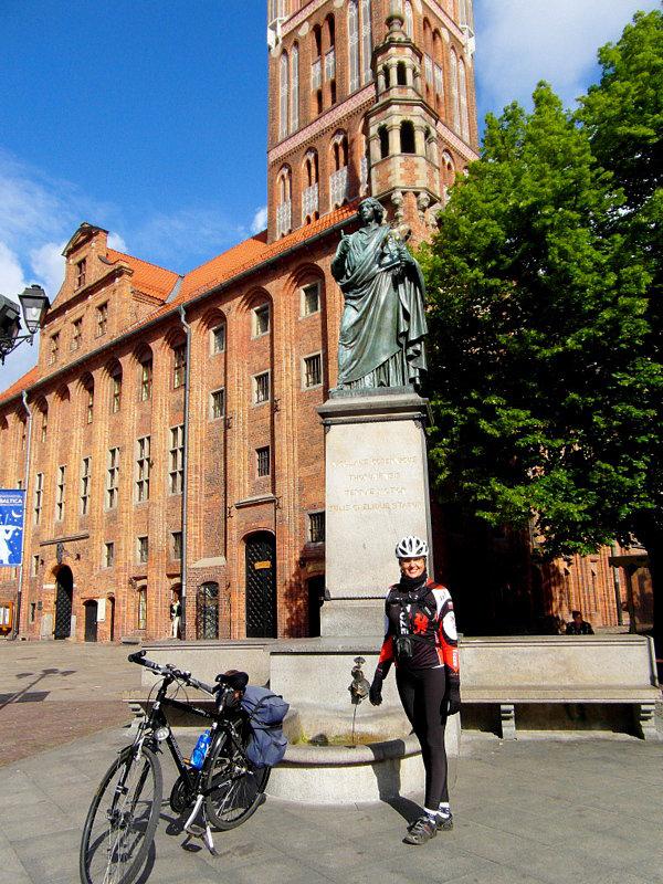 Ja pod pomnikiem Mikołaja Kopernika -Toruń