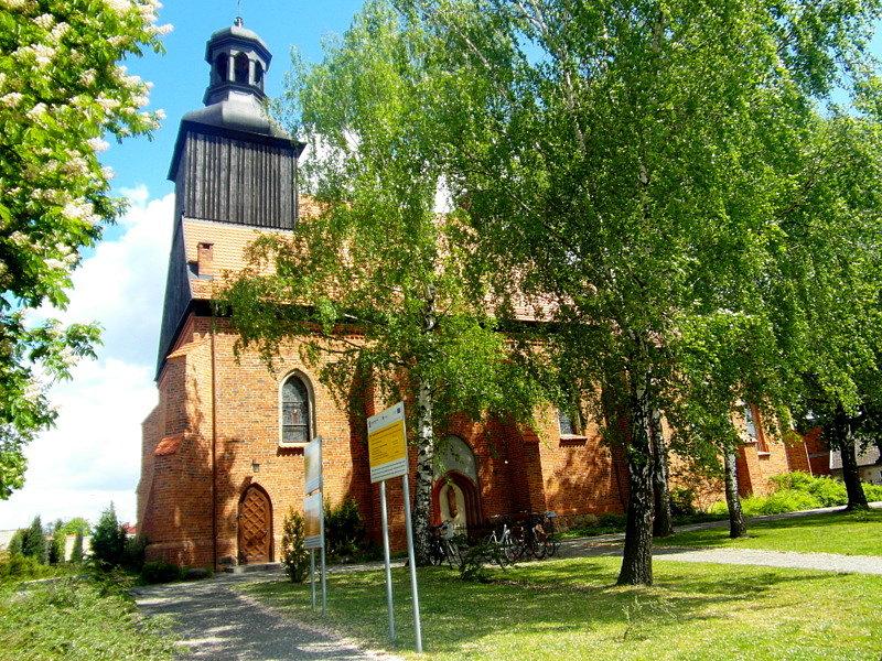 Gniewkowo - Kościół św. Mikołaja bpa i Konstancji z XIV w
