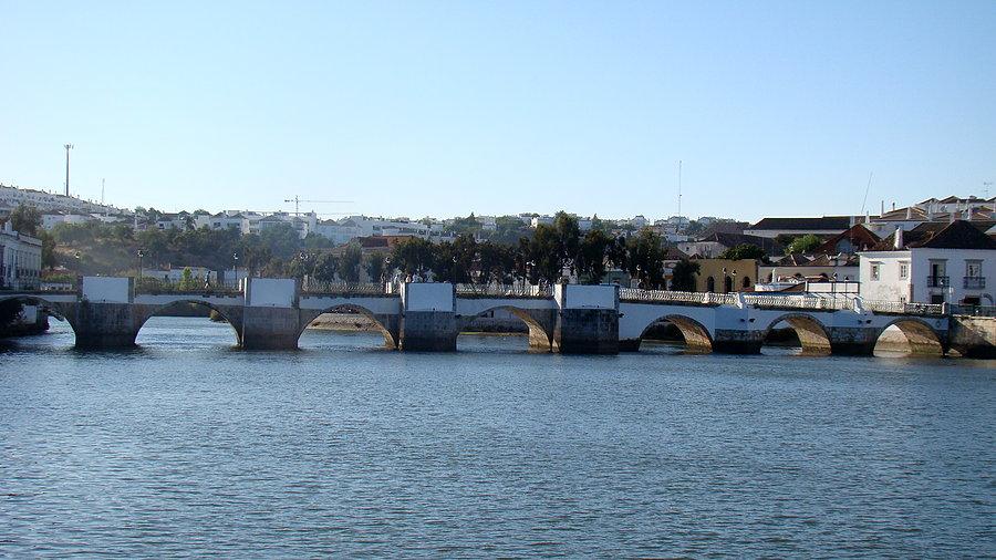 Kolejny most