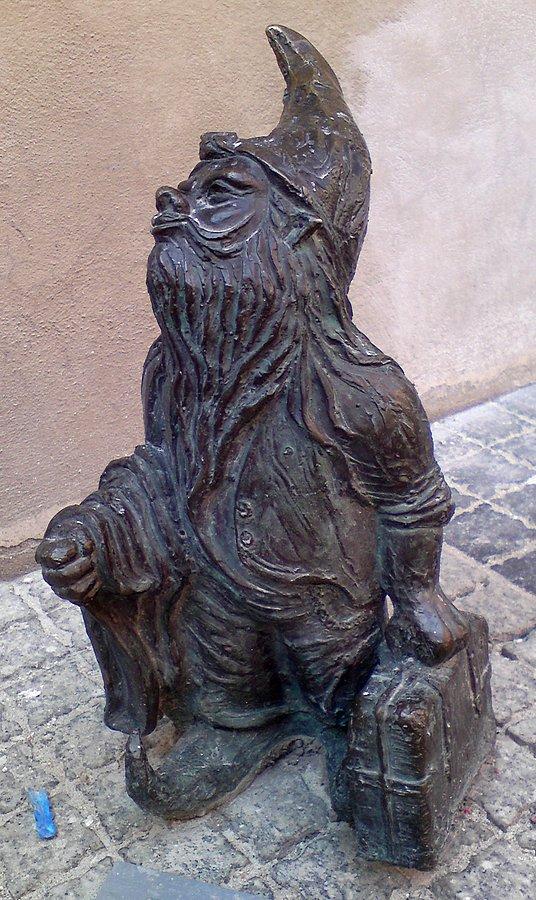 Podróżnik, ul. Kiełbaśnicza