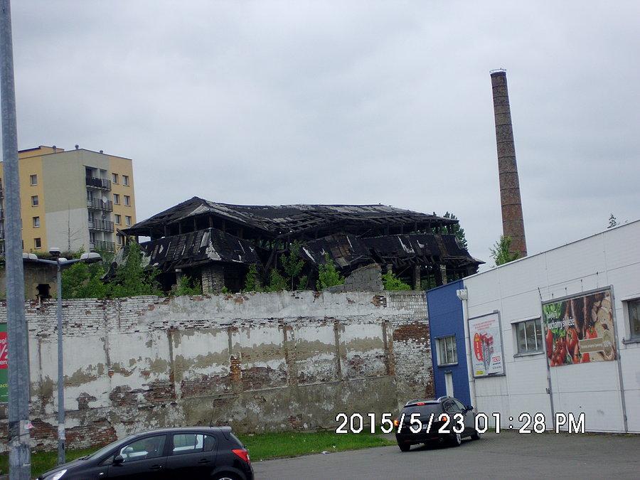Stara chorzowska rzeźnia się wali