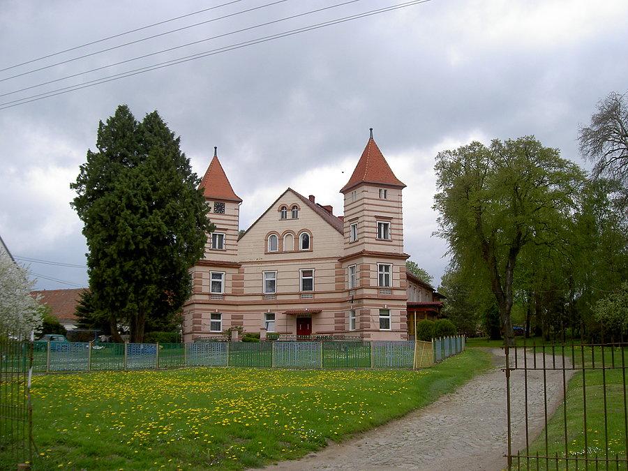 Kolejny pałac na trasie