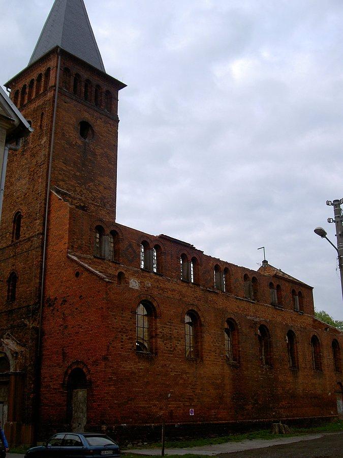 Riuny kościoła ewangelickiego w Grodkowie