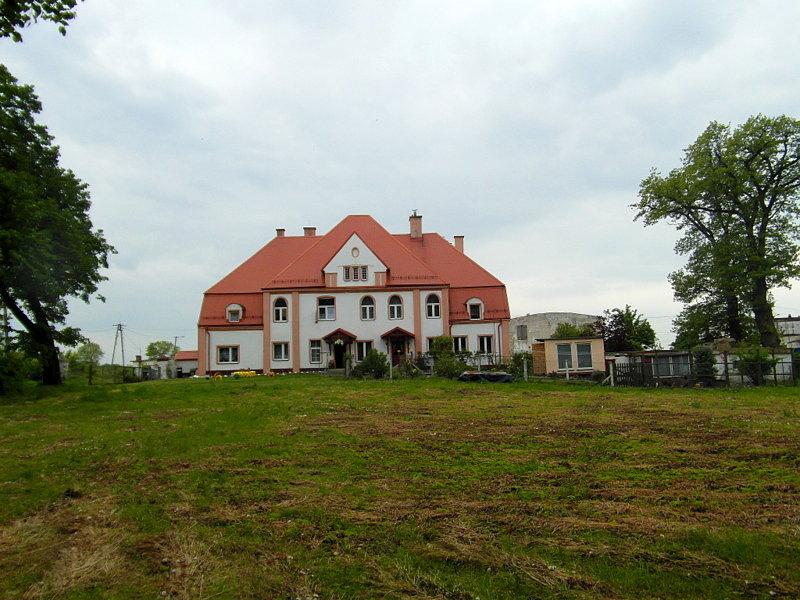 Pałac- Kaczynos
