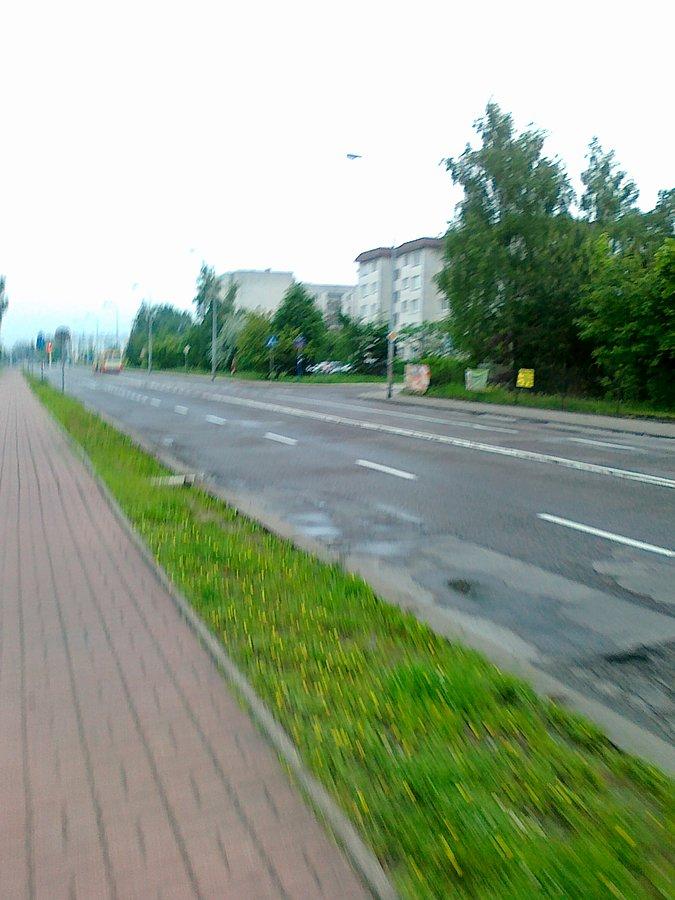 Warszawa dopiero się budzi