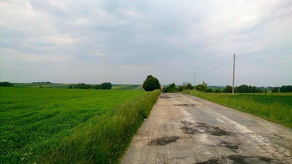 Połatana droga koło Krzczonowa III