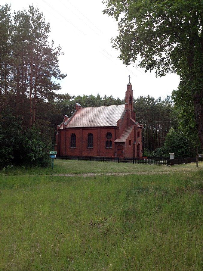 Neogotycki kościół Chrystusa Króla w Średnicy (Wielka Bieda)