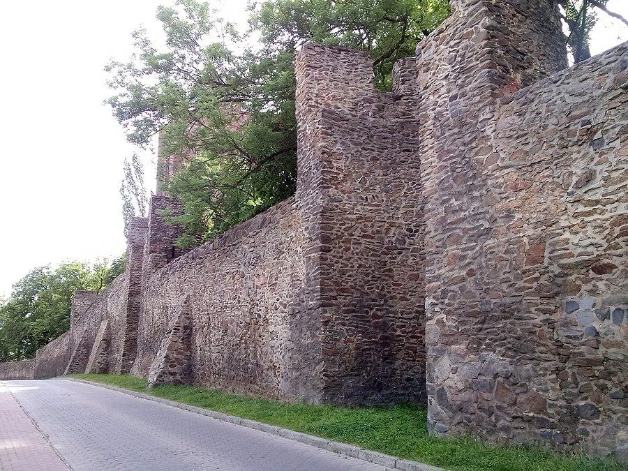Mury miejskie - Dzierżoniów