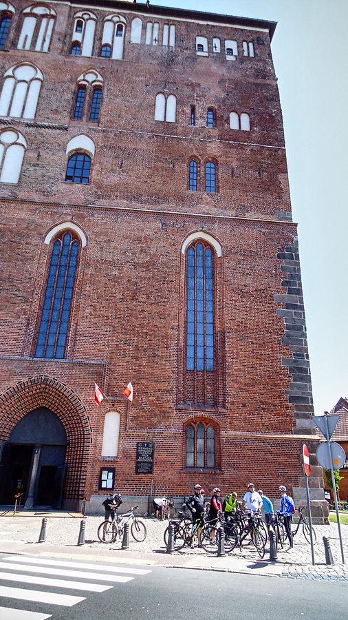 Przy Bazylice Konkatedralnej w Kołobrzegu