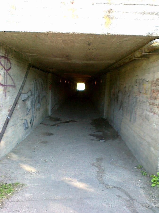 Stary tunel w Starosielcach. Rowerem dało się przejechać
