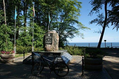 Obelisk Gwiazda Północy w Jastrzębiej Górze