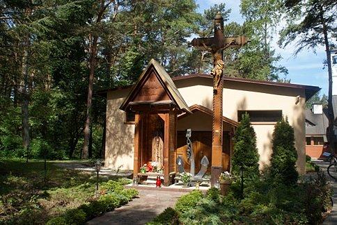 Na terenie kościelnym w Juracie