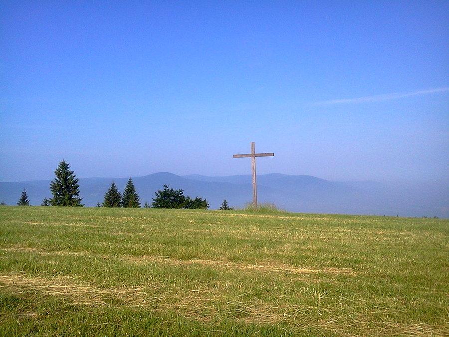 Krzyż na szczycie
