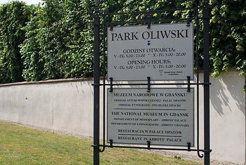 W Parku Oliwskim jest zakaz jazdy na rowerach