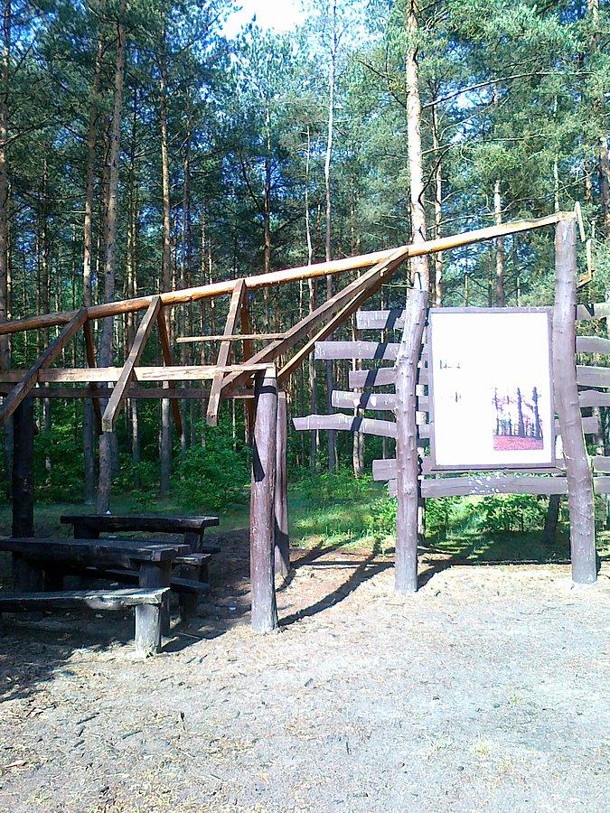 Stary dach zdjęli, nowego jeszcze nie położyli