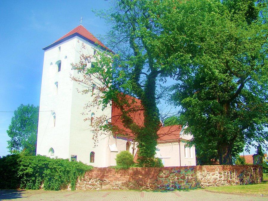 Kościół p.w. Podniesienia Krzyża Świętego w Szymocinie, XIV w