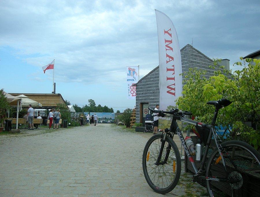 Folwark Kamyk wita