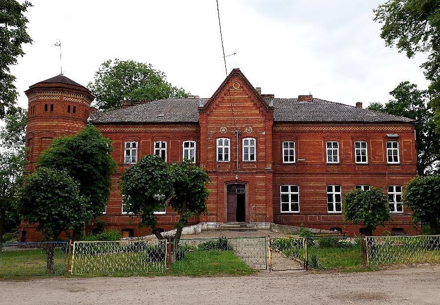 Lubiatowo - Pałac neogotycki z 2 poł. XIX w