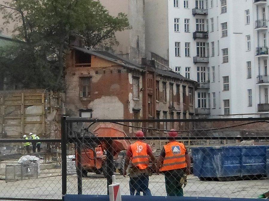 Zagadka architektoniczna na "Koszykach"