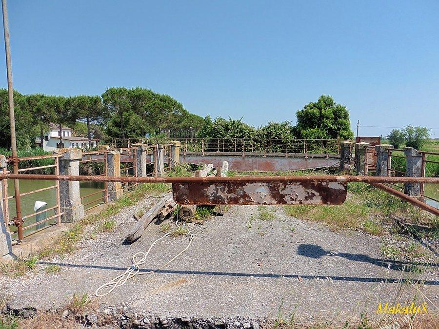 Caorle-most zwodzony dawno nie używany