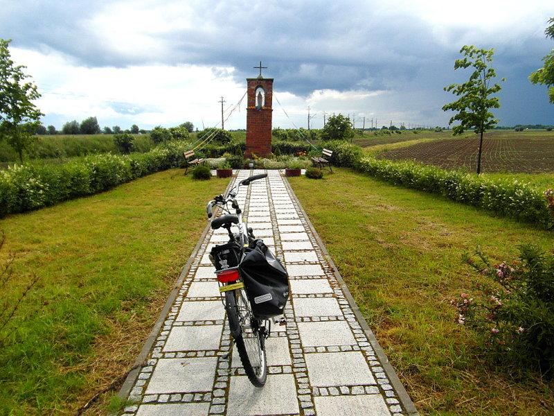 Kapliczka z 1820 r. w Oleśnie