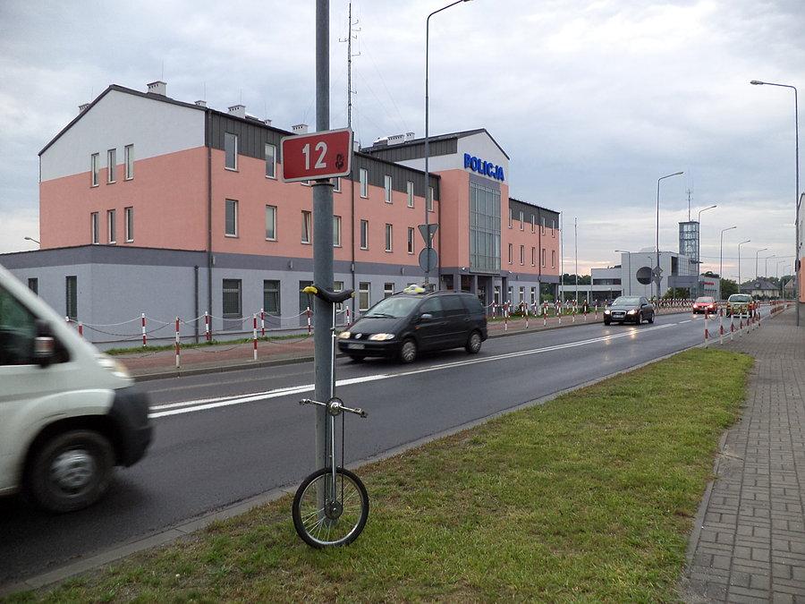 Autopodpucha pod komendą policji