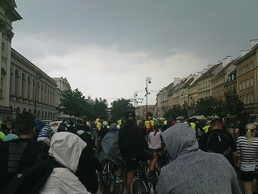 Masa startuje i deszcz niestety też