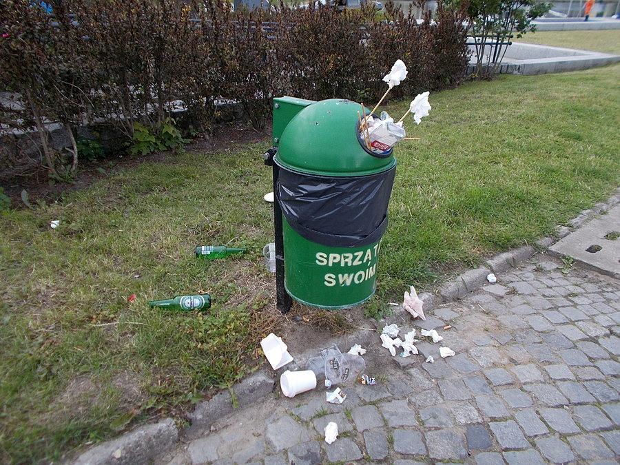 Ebowe śmietniki