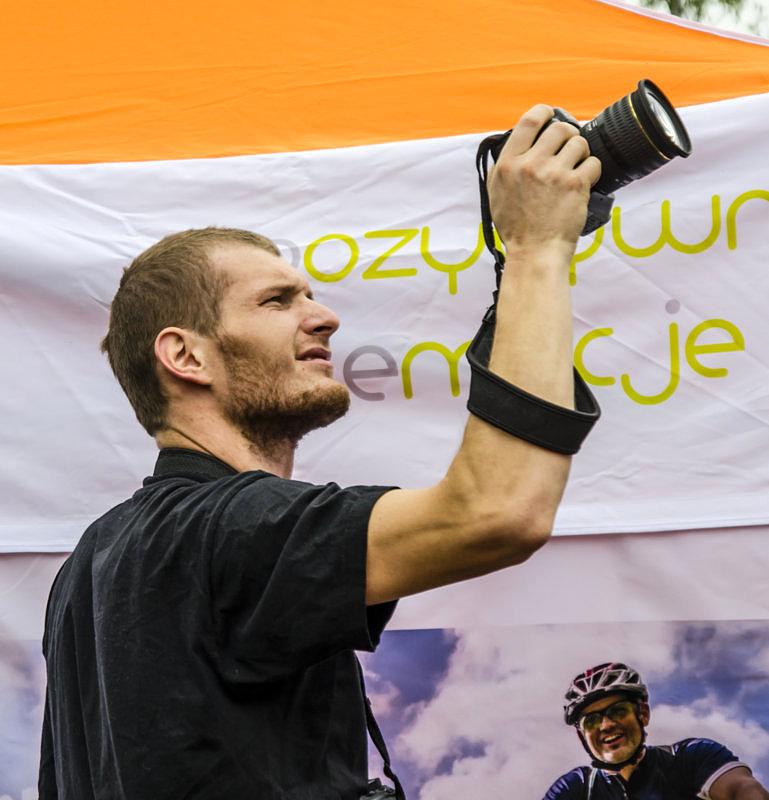 Ktoś siedzi na drzewie?