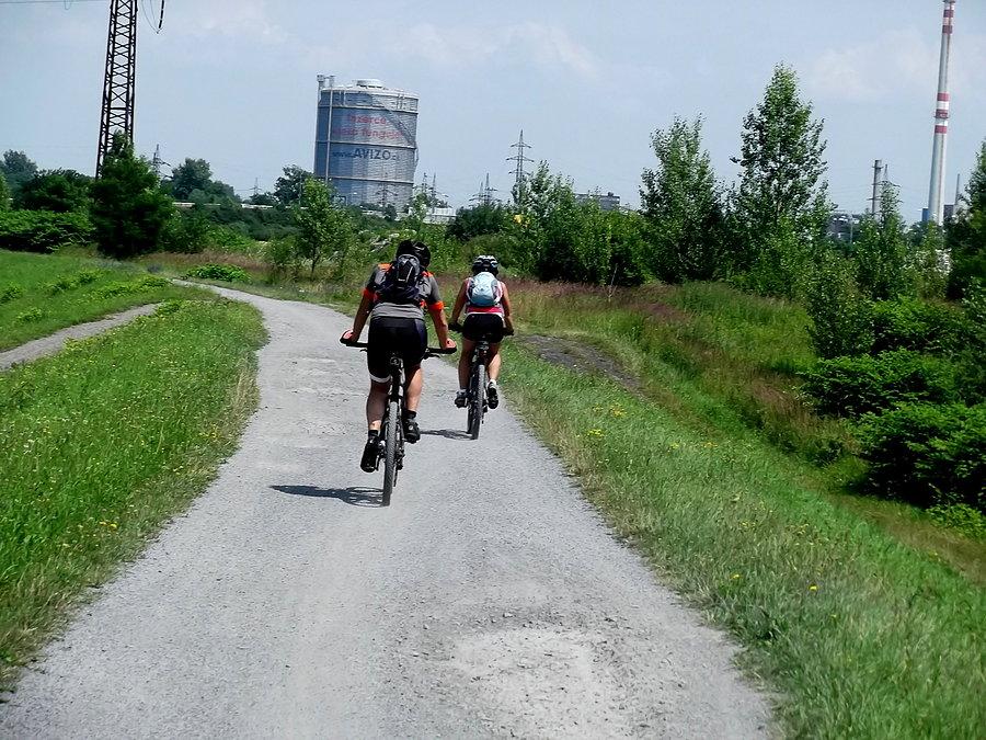 Do Landka, pędzę za Czeskimi bikerami