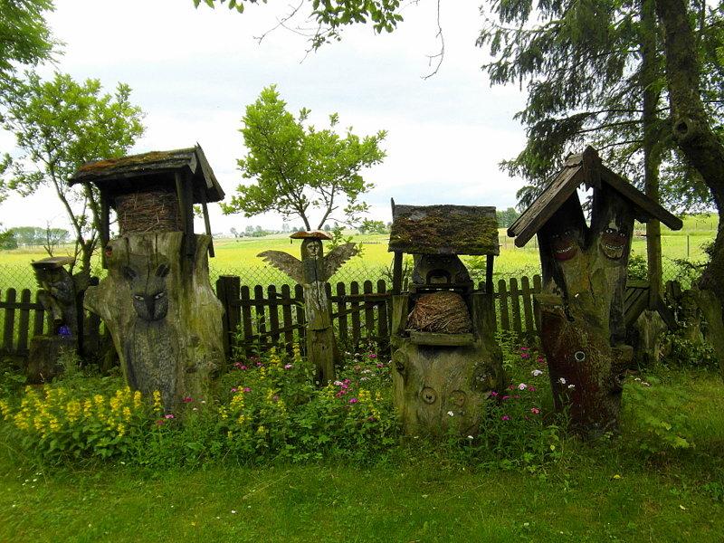 Prywatny skansen twórcy ludowego Józefa Chełmowskiego w Brusach Jaglie