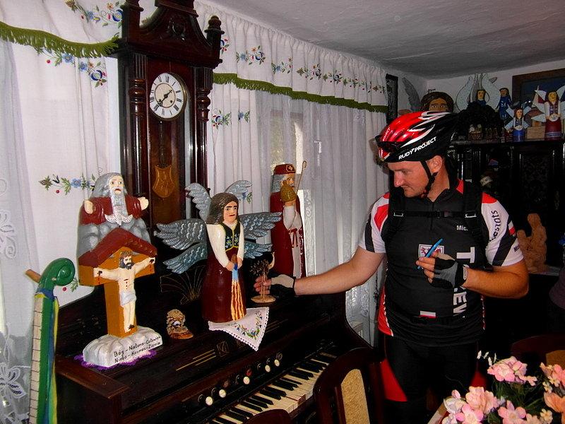 Prywatny skansen twórcy ludowego Józefa Chełmowskiego w Brusach Jaglie