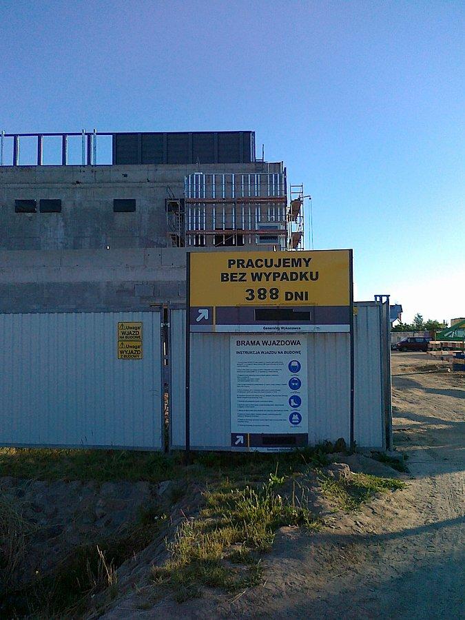 Teraz przyspieszył