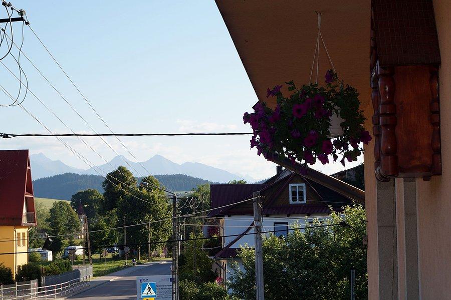 Widok na Tatry z okna