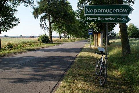 Może tak pojechać by do Nepomucenowa?