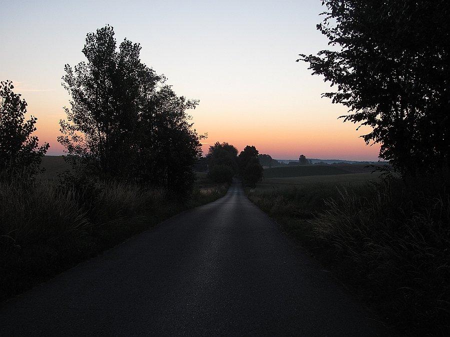 Goni mnie świt