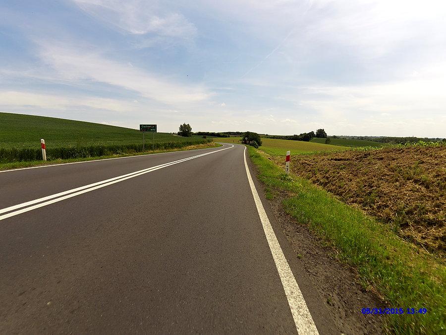 Cały czas w miarę płasko