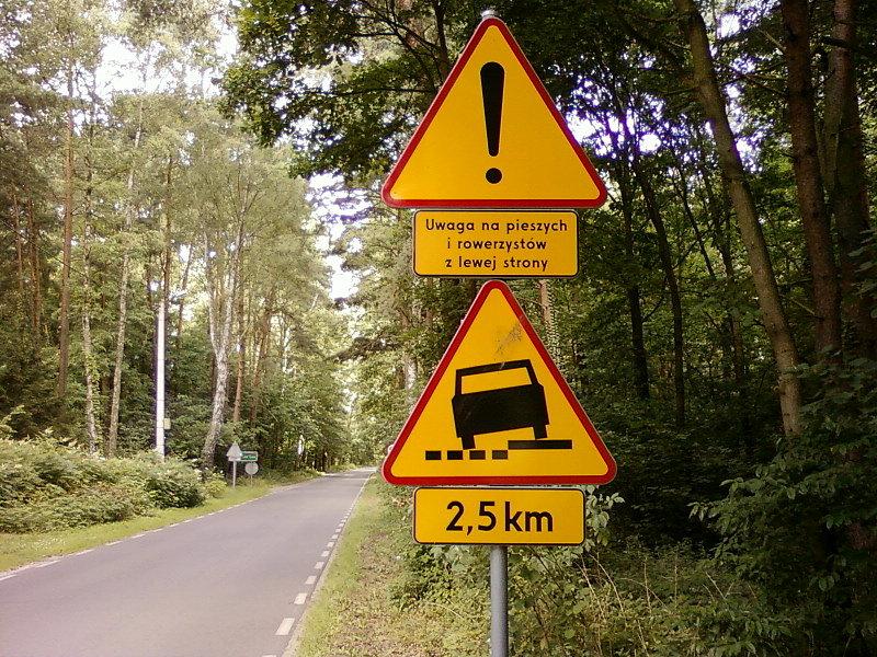 Nieco mylący zestaw znaków